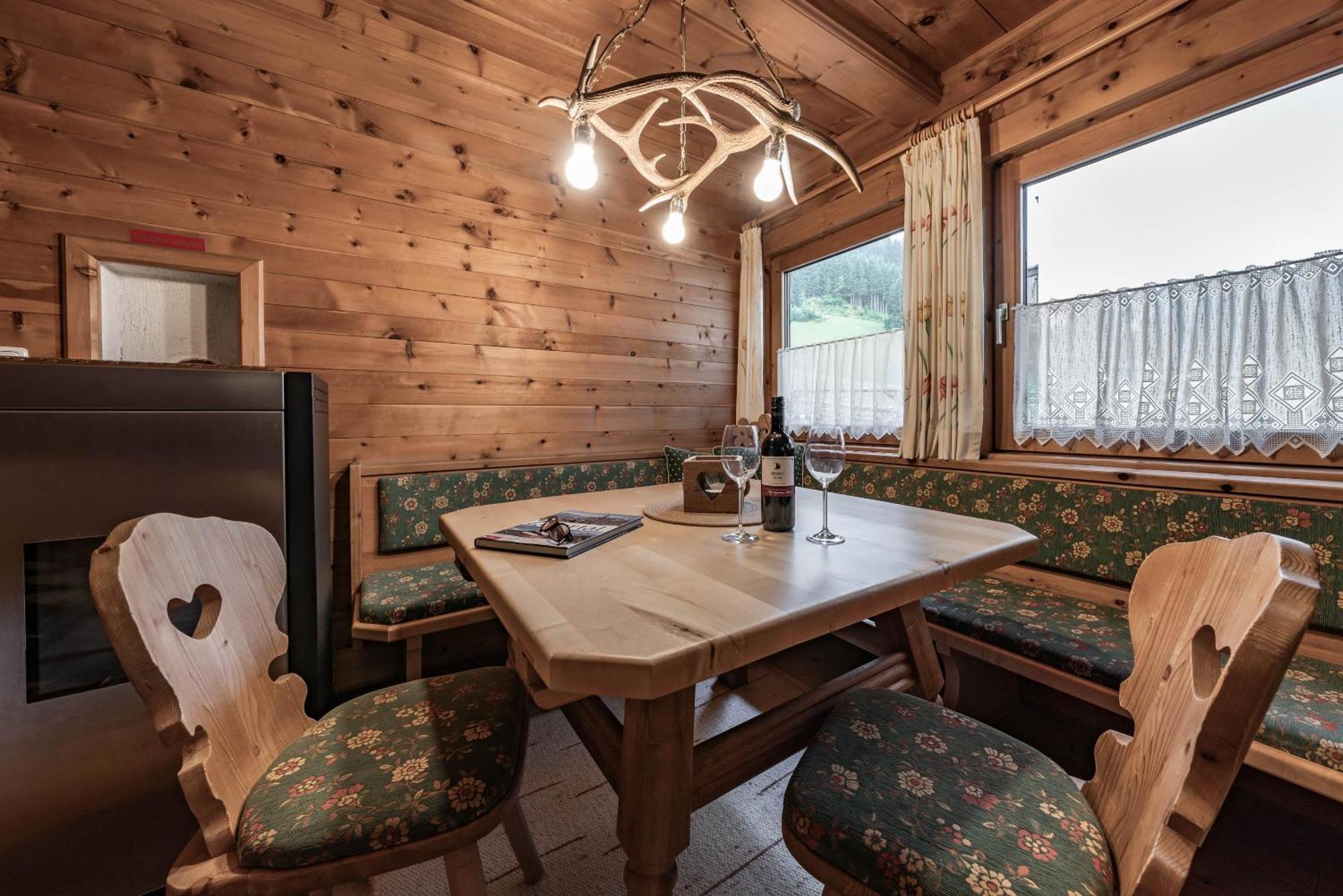 Villa Holzknechthuette Mayrhofen Esterno foto